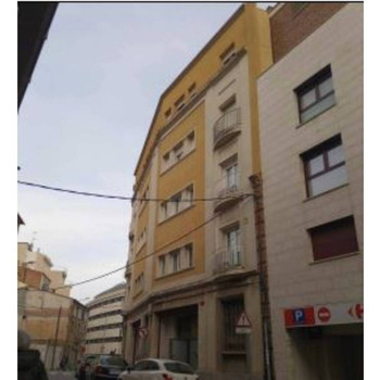Mehrfamilienhaus